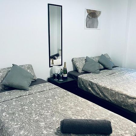 Sepulveda R1 Bed & Breakfast Barcelona Exterior photo